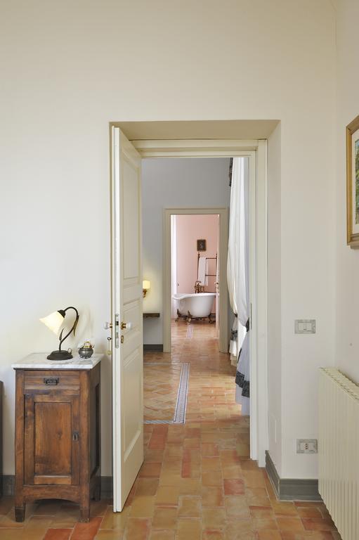 Residenza Matarazzo E Le Sue Soffitte Apartment Castellabate Ngoại thất bức ảnh